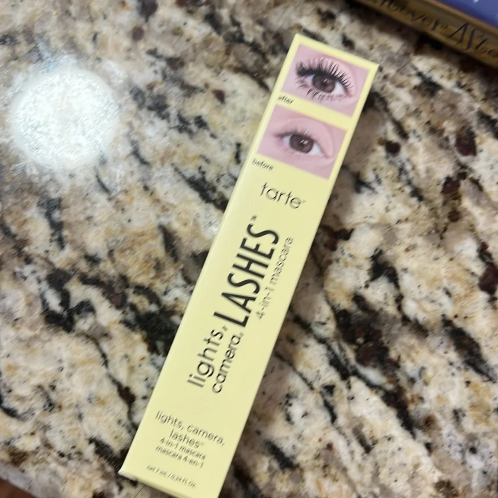 💕🌙Tarte Lights, Camera, Lashes Mascara Full Size